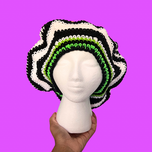 Black and White Swirl Beret